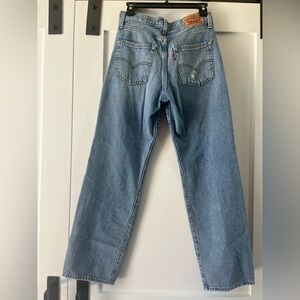 Classic Baggy Levi’s ‘94 Blue Denim Jeans